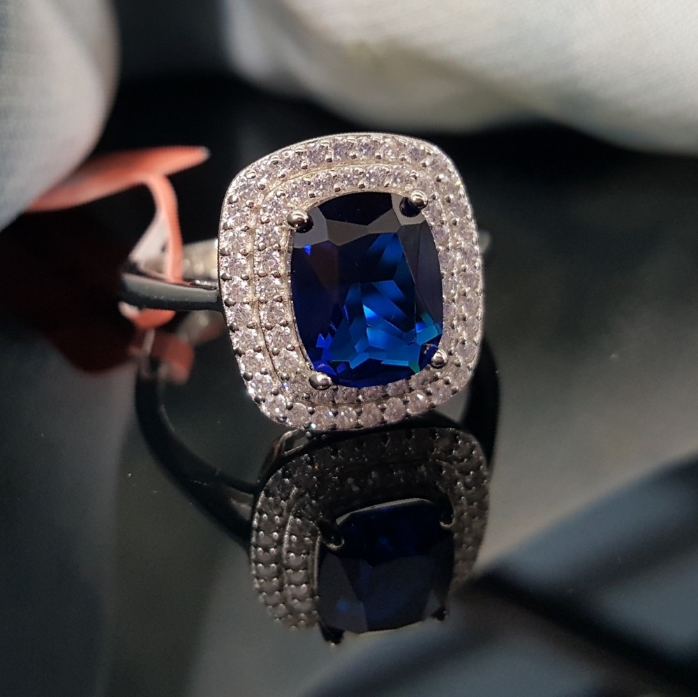 Dazzling Simulated Blue Sapphire Statement Ring - Picture 1 of 8